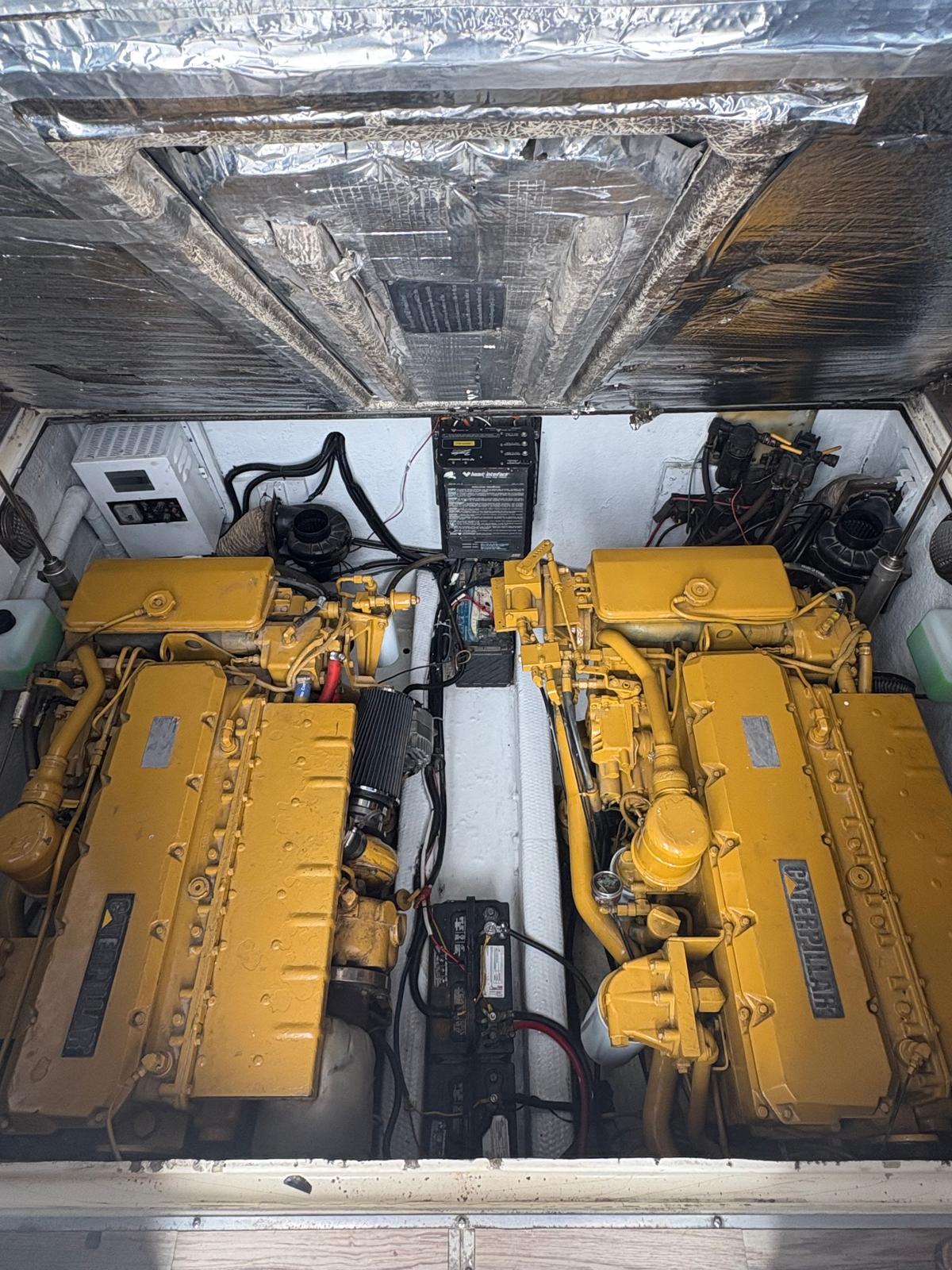 Twin Caterpillar 3116 diesel engines